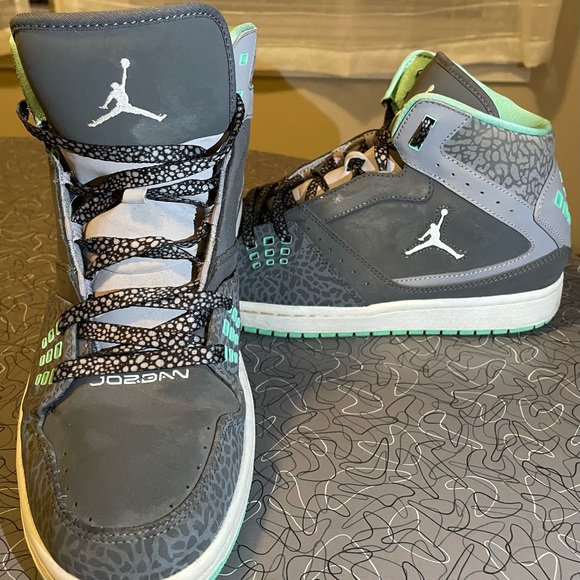 Jordan 1 Flight Grey Green Low